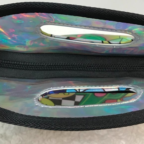 iScream "Emoji Party" Holographic Lunch Tote - Picture 4 of 5